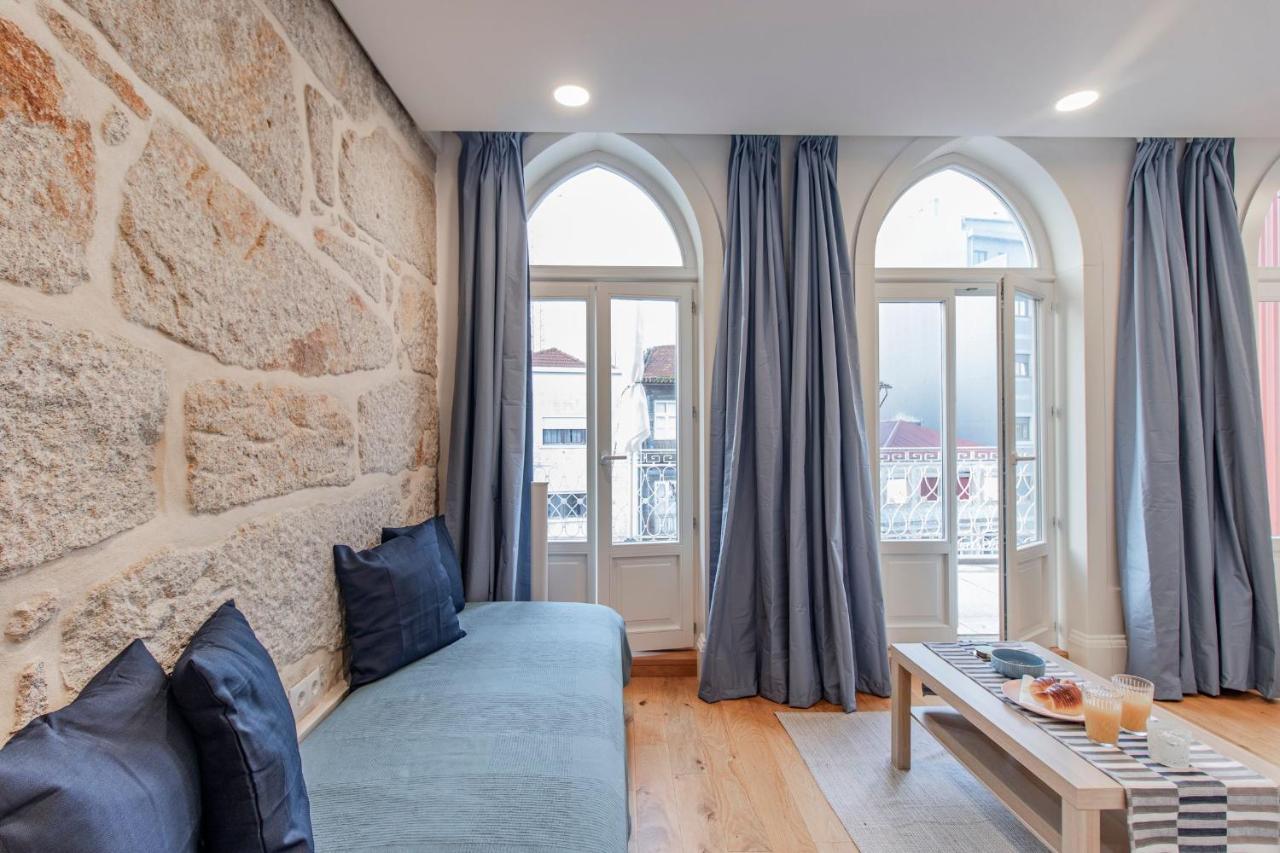 Sweet Studio Apartment W/ Big Balcony By Lovelystay Porto Buitenkant foto