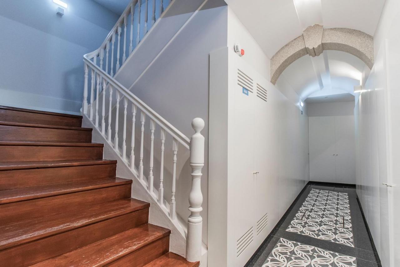 Sweet Studio Apartment W/ Big Balcony By Lovelystay Porto Buitenkant foto